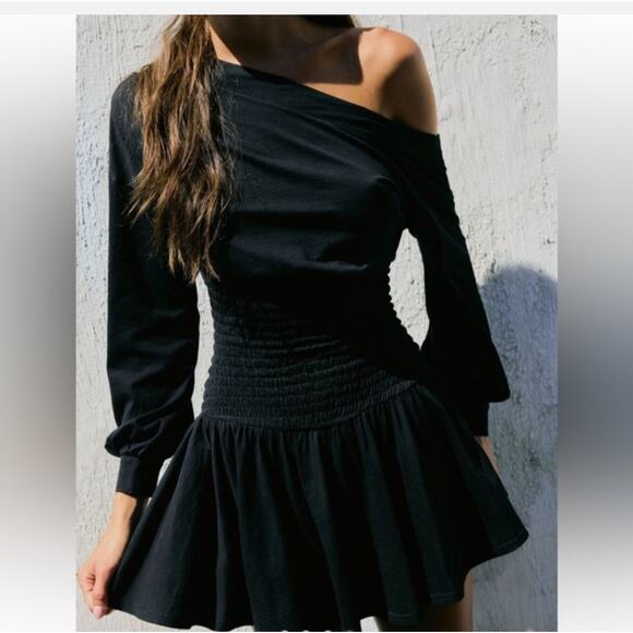 Free People Dresses & Skirts - Free People Scorching Hot Black Mini Dress NWT